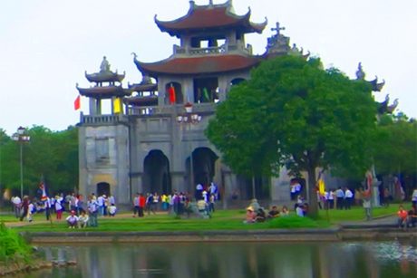 PHAT DIEM CATHEDRAL TAM COC DAY TOUR